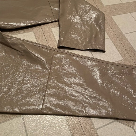 NEW! Abercrombie & Fitch Vegan Leather 90s High Rise 90 Straight Pants 32 14 - Picture 7 of 11